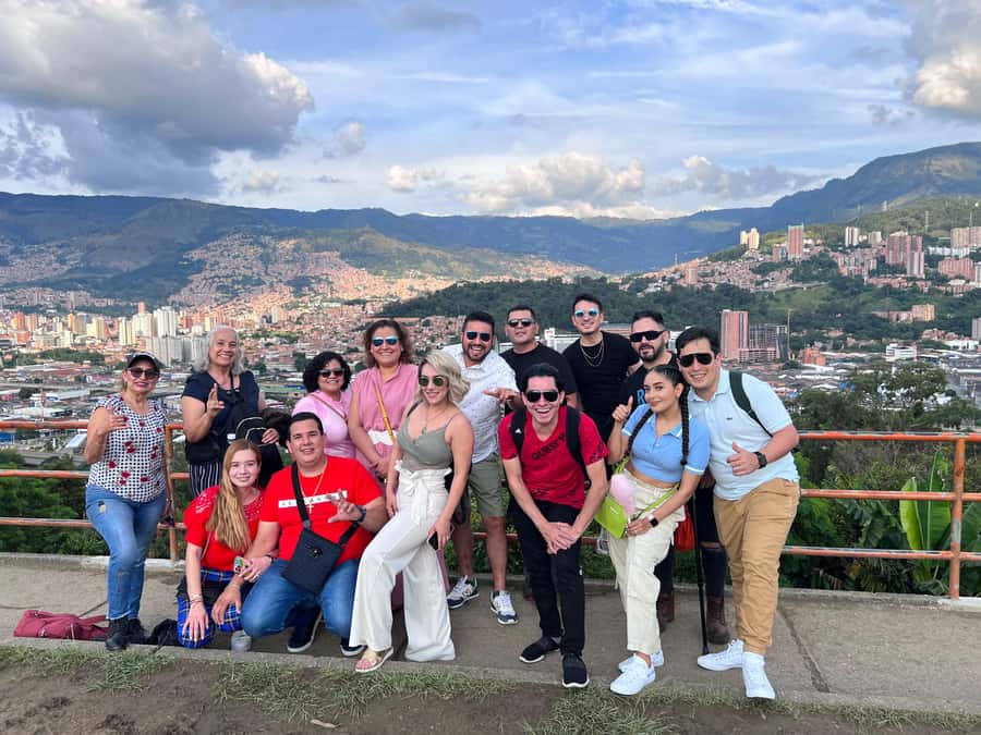 Medellin: Full Day Guided City Highlights Tour - Downtown Medellín, Plaza Botero, and street life