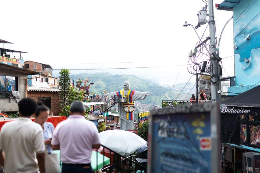 Medellin: Full Day Guided City Highlights Tour - Comuna 13, art, music, and personal stories