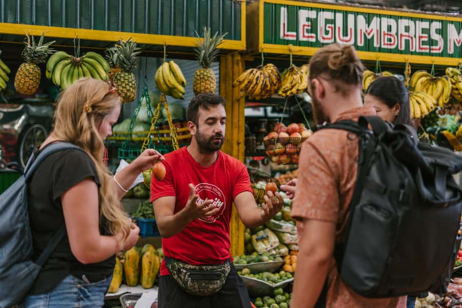 Medellín: Guided Exotic Fruits Tour - Walking, comfort, and accessibility
