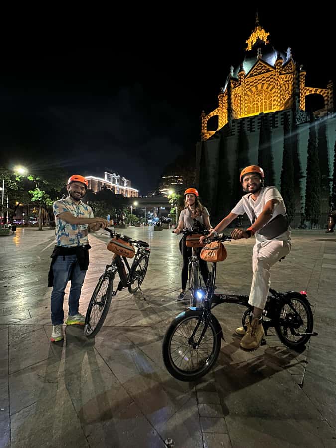 Medellín: History & Local Life Essentials Tour on an E-Bike - Safety, traffic, and group size