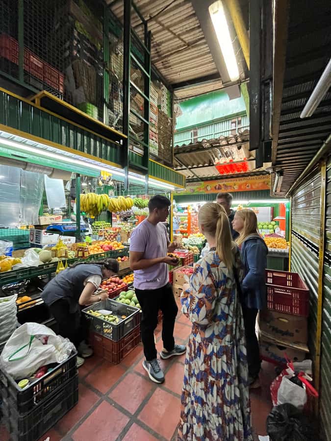 Medellín Multi-sensory Tour in the market, +15 Exotic Fruits - The best parts of this Medellín fruit tour