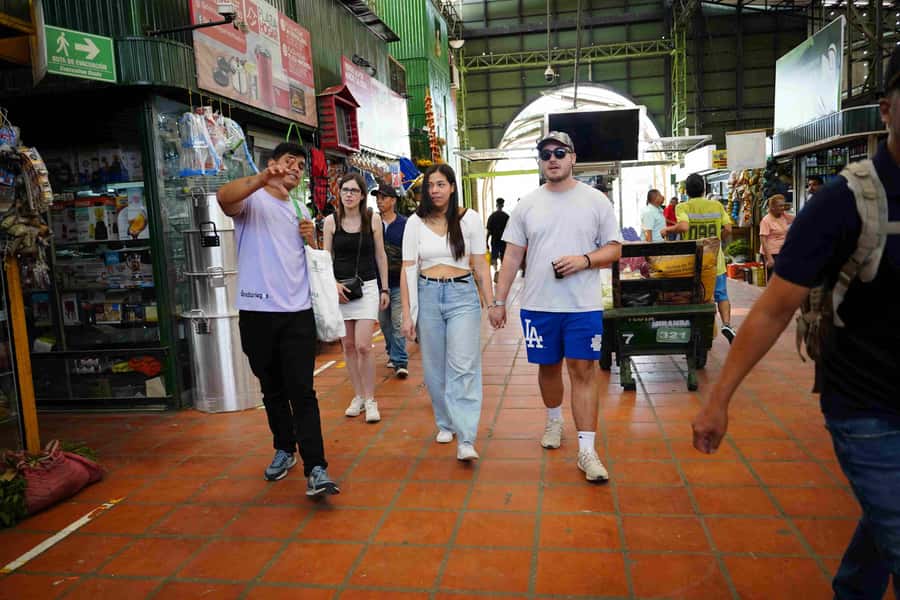 Medellín Multi-sensory Tour in the market, +15 Exotic Fruits - Why Plaza Minorista is the right setting