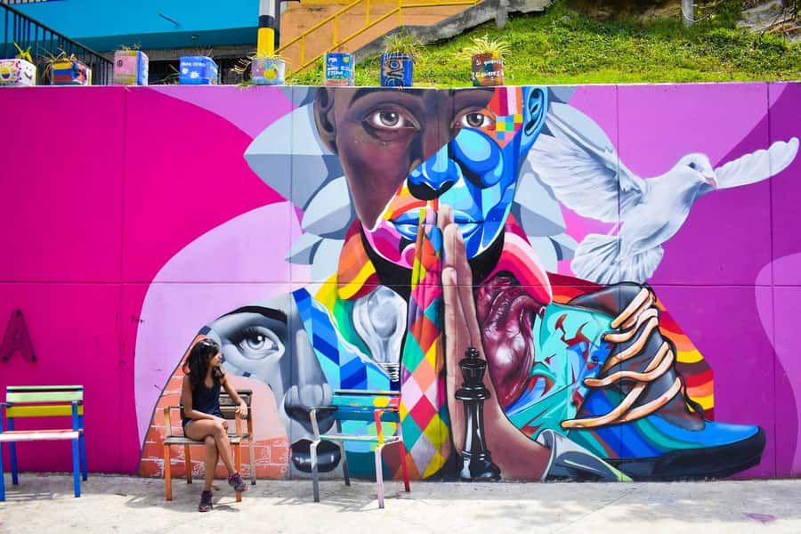 Medellín: Private Comuna 13 Street Art Tour - Why the murals matter more than the photos