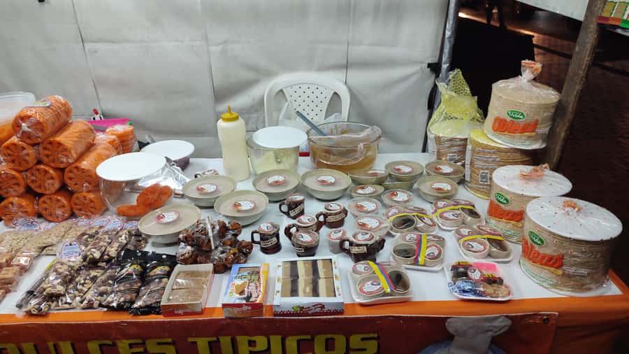 Medellin: Street Food and Poblado Rooftop Tour with a Local - Who should take this food walk?