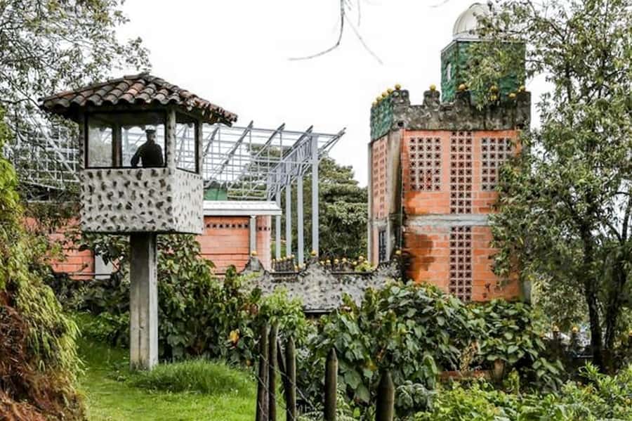 Medellín: The Real Pablo Escobar Tour - Why this tour matters in Medellín
