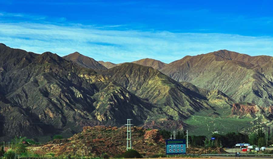 Mendoza: High Mountain Experience, a Tour through the Andes - Puente del Inca, the day’s strangest sight