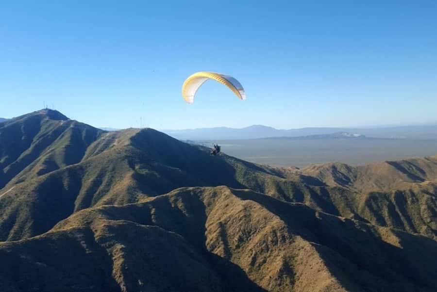 Mendoza: Paragliding Tandem Flight with Instructor - At a glance