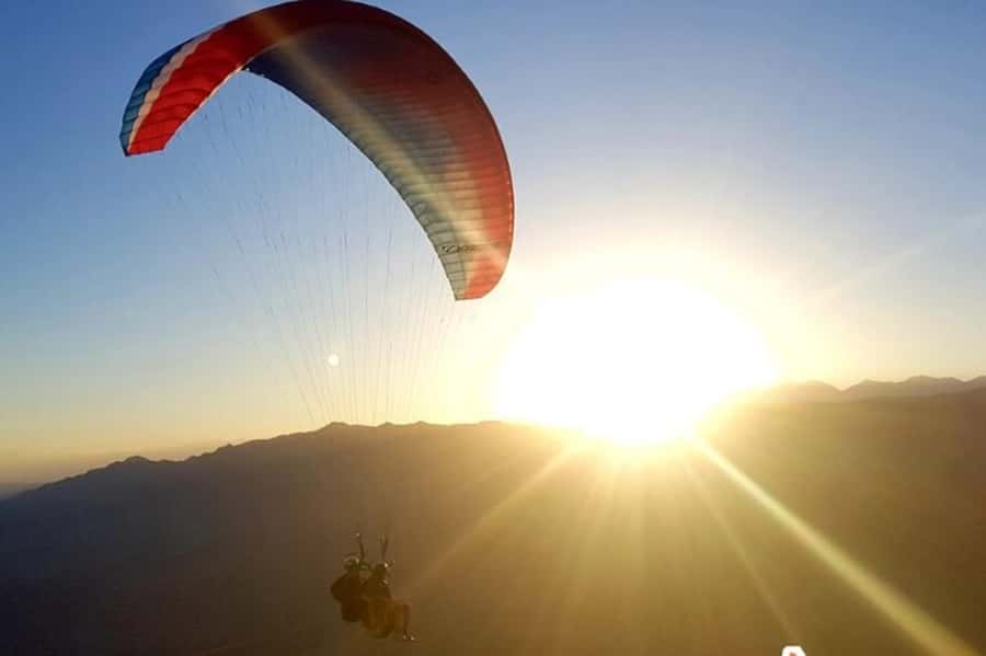 Mendoza: Paragliding Tandem Flight with Instructor - From downtown Mendoza to Cerro Arco