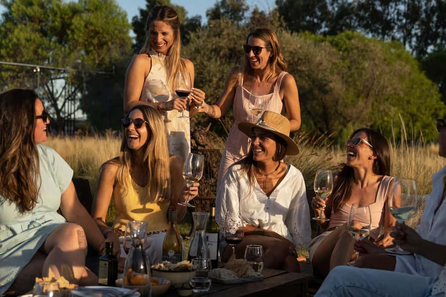 Mendoza: Wine Tasting Tour with Lunch and Private Transport - What the wine tastings are really like