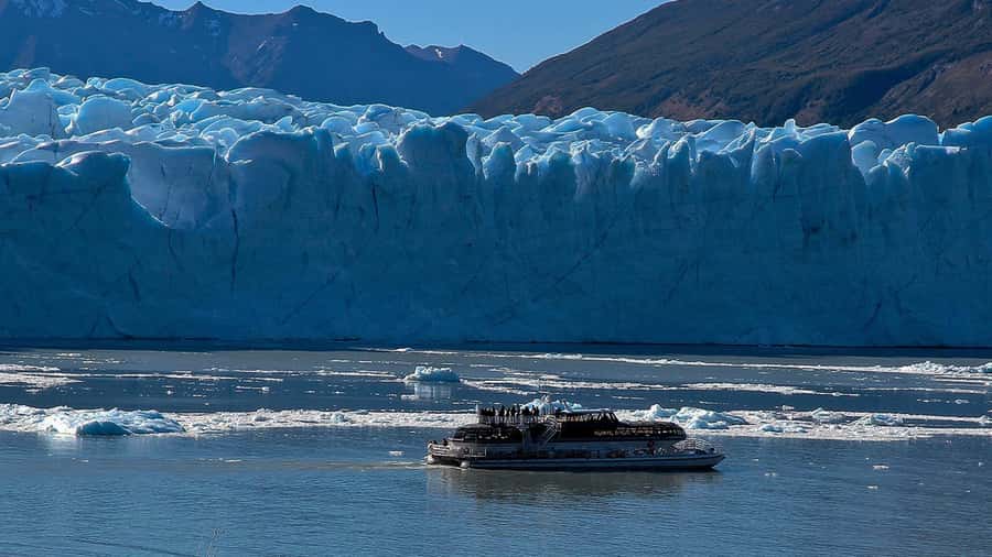 Moreno Glacier: Tour from El Calafate with tour guide, walkways, and boat ride - Why this Perito Moreno day trip works