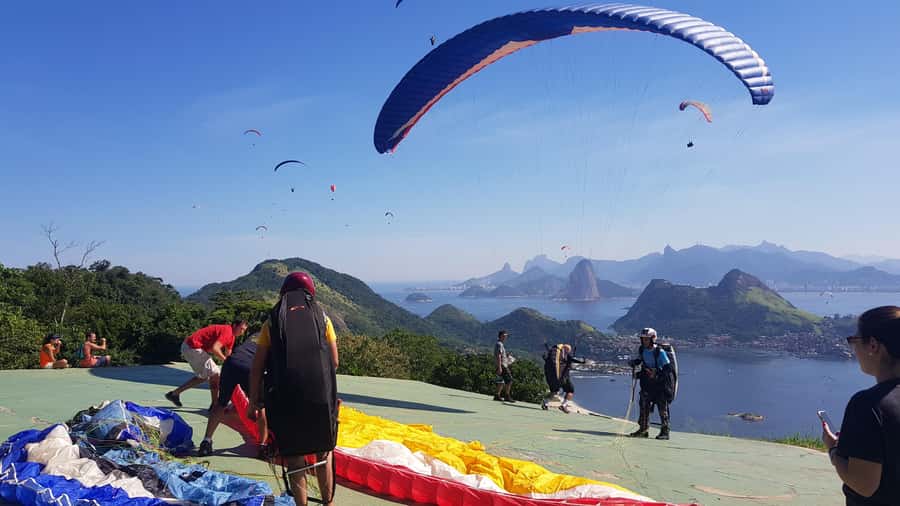 Niterói: Paragliding Experience with GoPro Photos and Video - What the takeoff and flight feel like