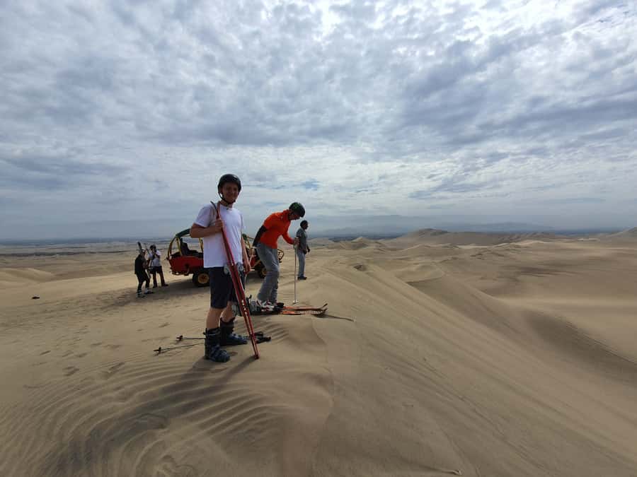 Paracas or Pisco: Private Huacachina Oasis Tour & Buggy Ride - How private is the $100 price?