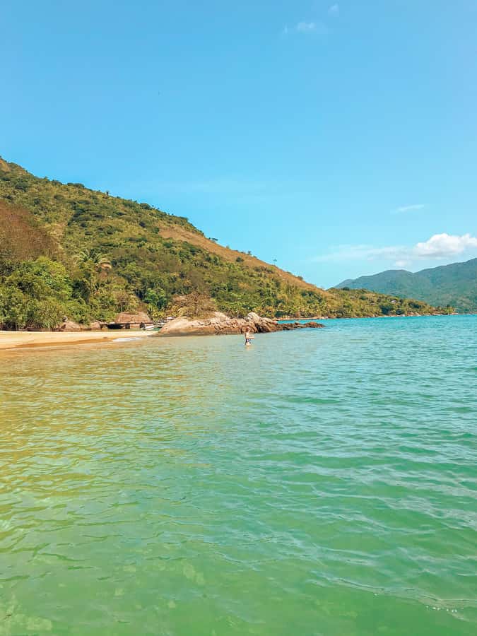 Paraty: Saco do Mamanguá Speedboat Tour - Pico do Pão de Açúcar, the hard-earned view