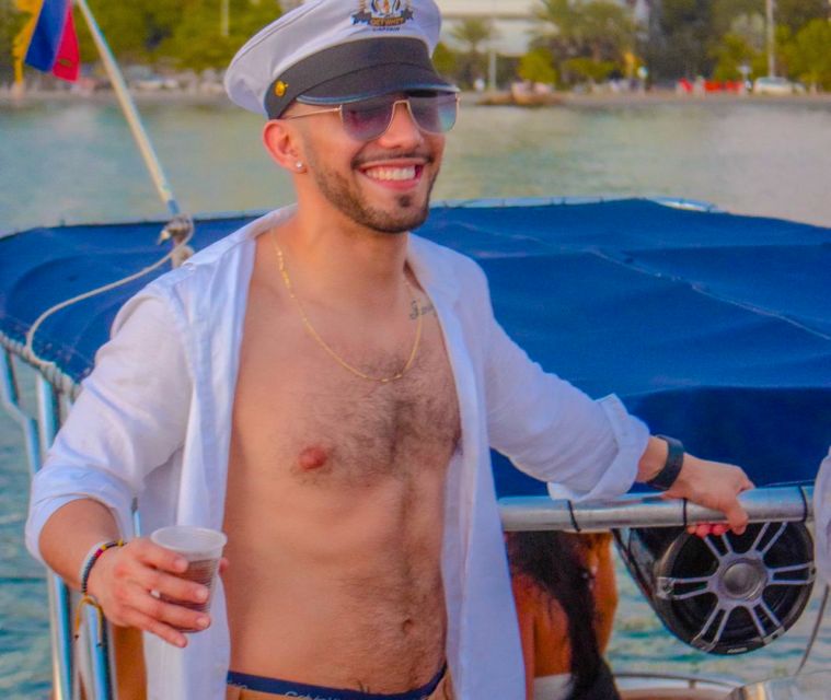 Party Boat in Cartagena Bay with NightClub Ticket - The nightclub ticket and the shape of the evening