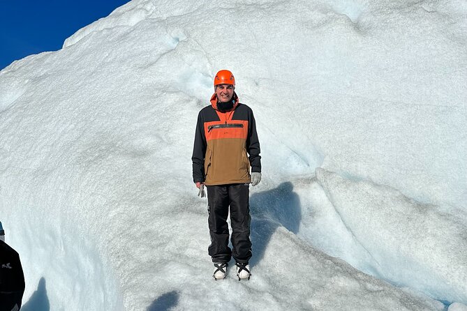 Perito Moreno Full Day Minitrekking with Transfer and Walkways - Who should choose this Perito Moreno tour?