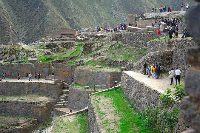 Pisac Indian Market and Ollantaytambo Fortress with Lunch - Pisac market and the old exchange town