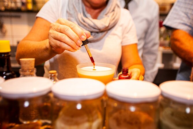 Pisco Sour Secrets: Hands-On Mixology in Historic Cusco - Why the bartender matters more than the recipe