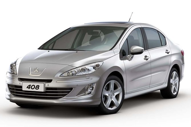 Private Airport Transfer in or out with english speaking driver. - A calm start after a long flight