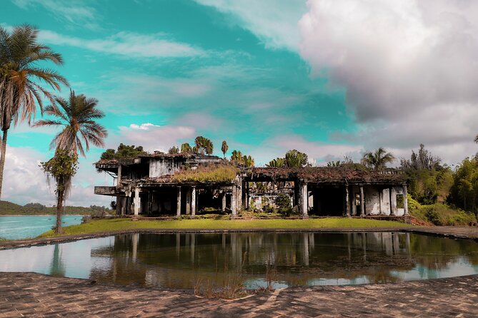 (Private Guatapé) Mansion Pablo Escobar+Paintball+Cuatrimoto+Boat - A private boat on Guatapé’s lake