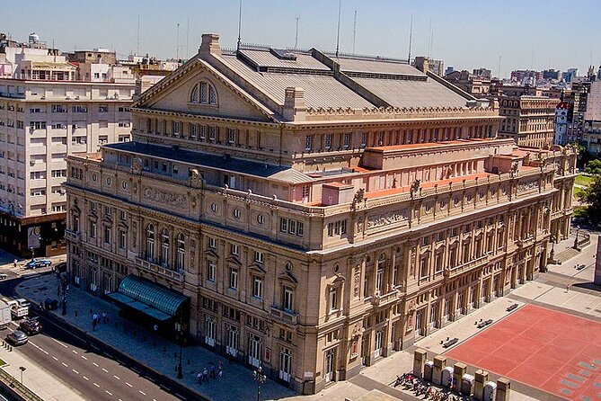 Private Half Day City Tour of Buenos Aires - Palermo offers flowers, law, and a rose garden