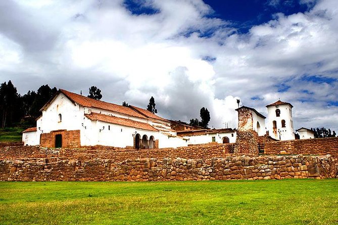Private Tour: 2-Day Exploration of the Sacred Valley and Machu Picchu - Early morning at Machu Picchu