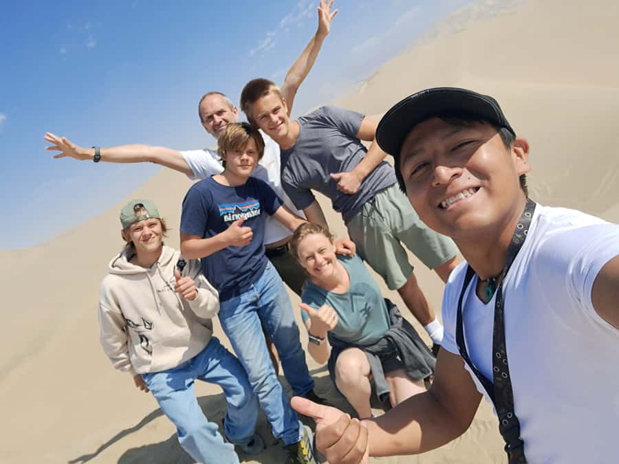 Private Tour: Ballestas Island & Huacachina Oasis, from Lima - From Lima to Paracas before breakfast