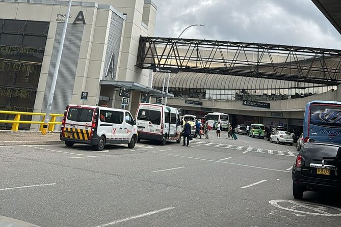 Private transfer service from or to Medellín Airport - Finding exit door 5 at José María Córdova Airport