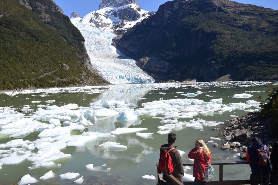 Puero Natales: Glacier Tour with Lunch & Whiskey Aperitif - Whiskey served with ancient glacier ice