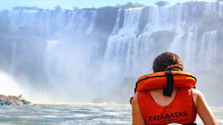 Puerto Iguazu: Argentine Falls & Great Adventure Boat - The Upper and Lower circuits on foot