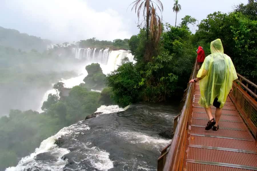 Puerto Iguazú: Iguazú Falls Adventure with 4WD & Boat Ride - Pickup details that deserve attention