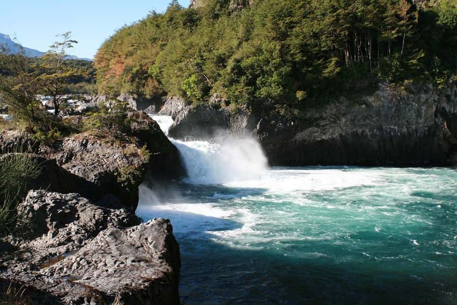 Puerto Montt: Osorno Volcano and Petrohué Falls Guided Tour - Key details before you book