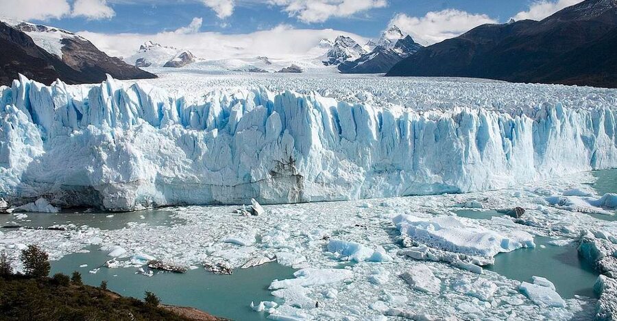 Puerto Natales: Day Trip to Perito Moreno Glacier Argentina - Food, money, and other practical details