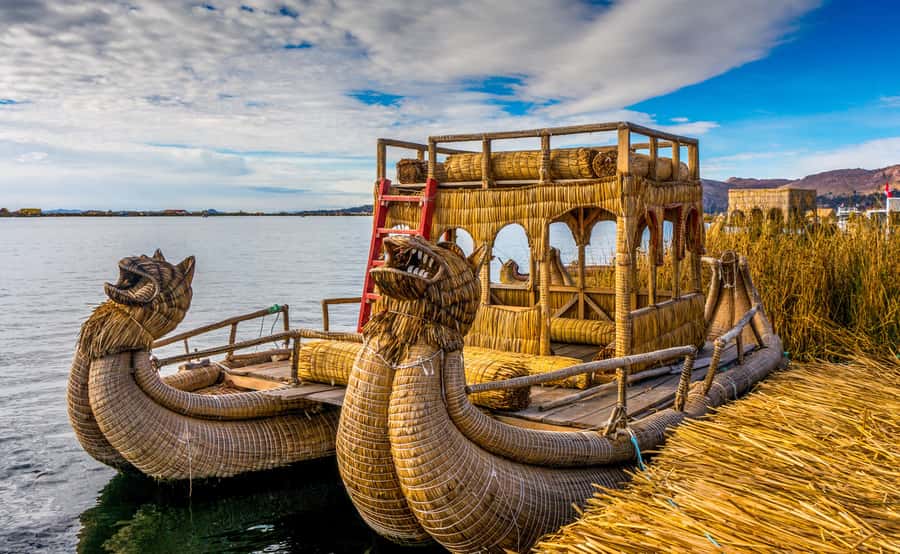 Puno: Full-Day Tour of Lake Titicaca and Uros & Taquile - Starting in Puno and heading onto the lake