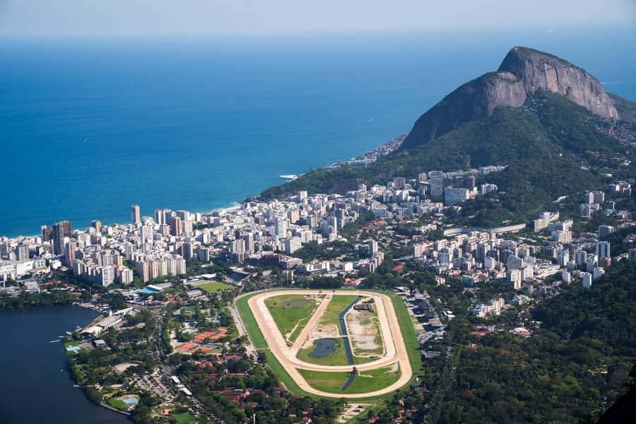 Rio: Christ the Redeemer & Selarón Steps Half-Day Tour - Meeting Christ the Redeemer at 710 meters