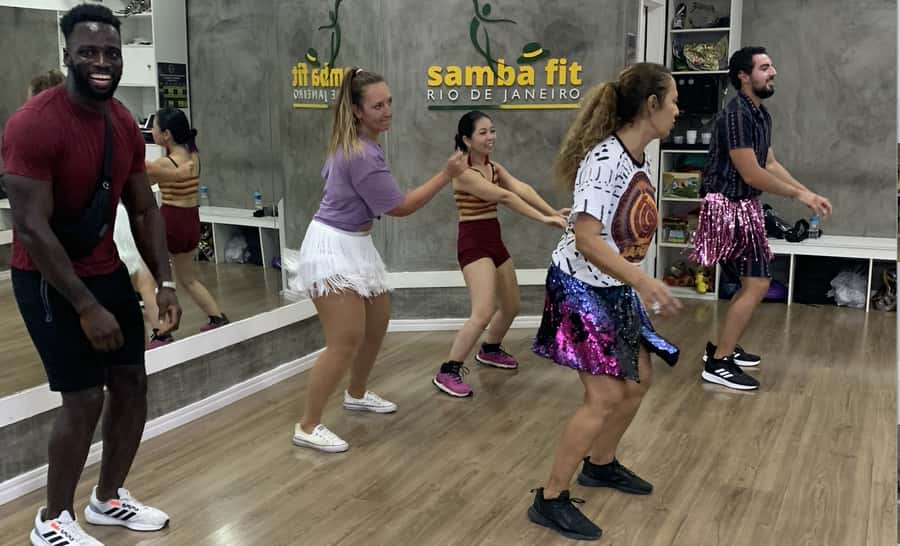 Rio de Janeiro: Beginner Samba Lesson in Ipanema - Building a routine before the clock runs out