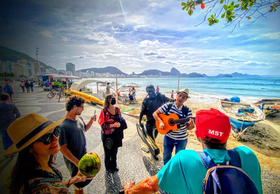 Rio de Janeiro: Bossa Nova Walking Tour with Guide - Copacabana, Dorival Caymmi, and the sea