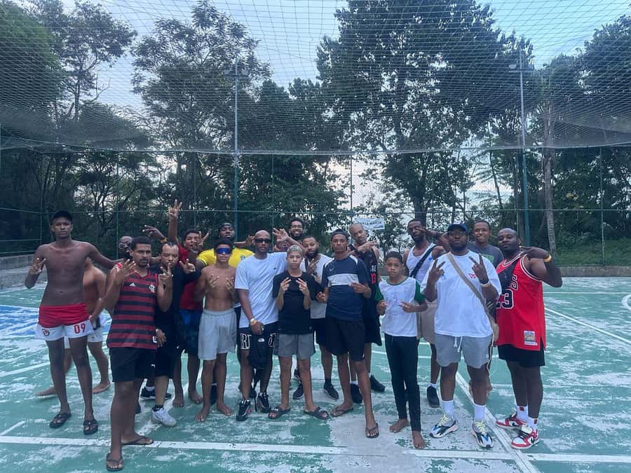 Rio de Janeiro: Favela Santa Marta Top Tour with Local Guide - What to bring and who will enjoy it