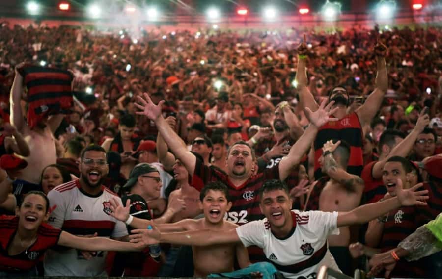 Rio de Janeiro: Football Game Ticket with Guide and a Drink - The biometric registration step