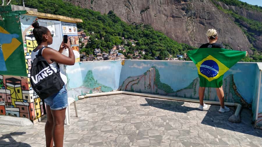 Rio De Janeiro: Half-Day Rocinha Favela Walking Tour - Walking through Rocinha’s narrow lanes