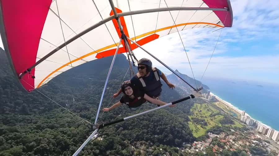 Rio de Janeiro: Hang Gliding or Paragliding Experience - Why Rio looks different from Pedra Bonita