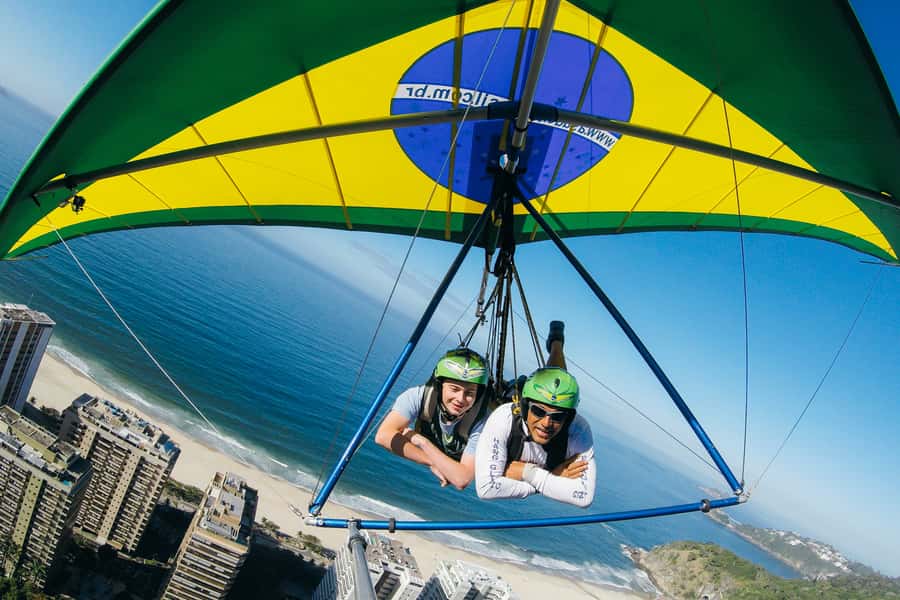Rio de Janeiro: Hang Gliding Tandem Flight - Should you book the Pedra Bonita flight?