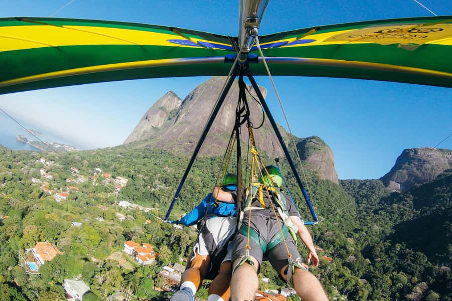 Rio de Janeiro: Hang Gliding Tandem Flight - Landing on São Conrado beach