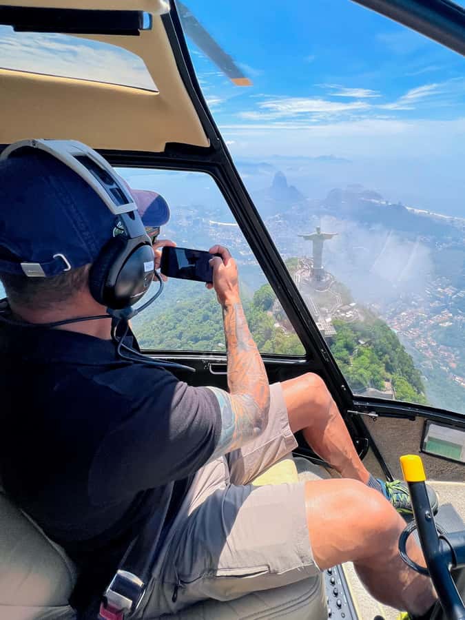 Rio de Janeiro: Helicopter Flight Christ the Redeemer 30 min - Pedra da Gávea, São Conrado, and the hillside communities