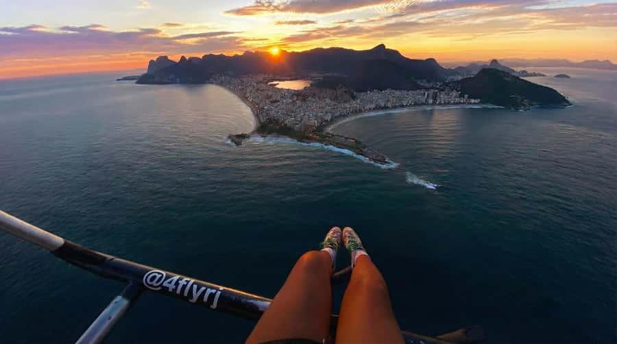 Rio de Janeiro: Helicopter Tour - The 20-minute route from Barra to Christ the Redeemer