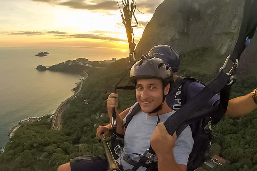 Rio de Janeiro: Paragliding Tandem Flight - Video footage and the real value of the $219 price