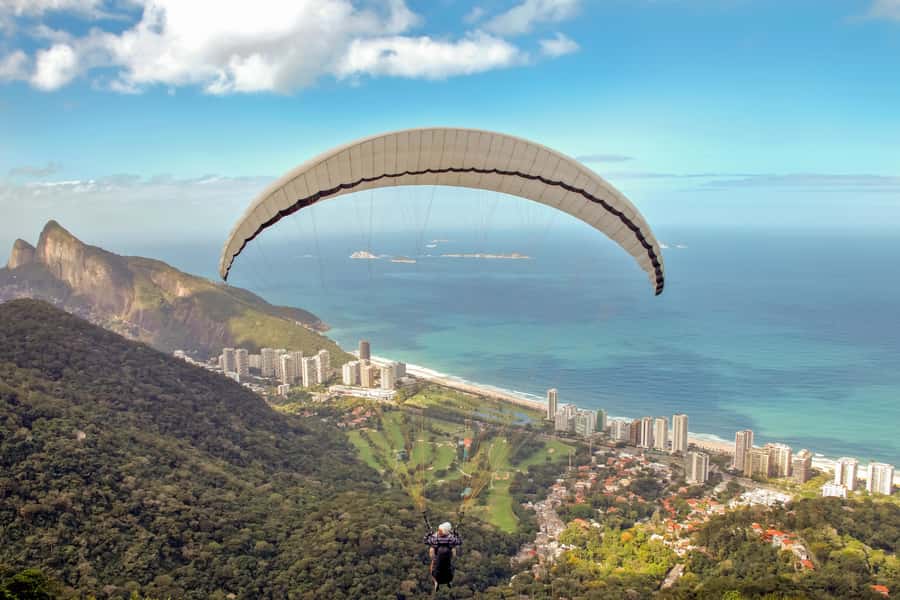 Rio de Janeiro: Paragliding Tandem Flight - The briefing and the first few running steps