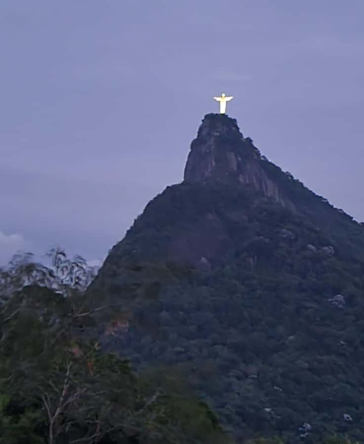 Rio de Janeiro: Private Sunrise Tour at Mirante Dona Marta - Booking details worth checking