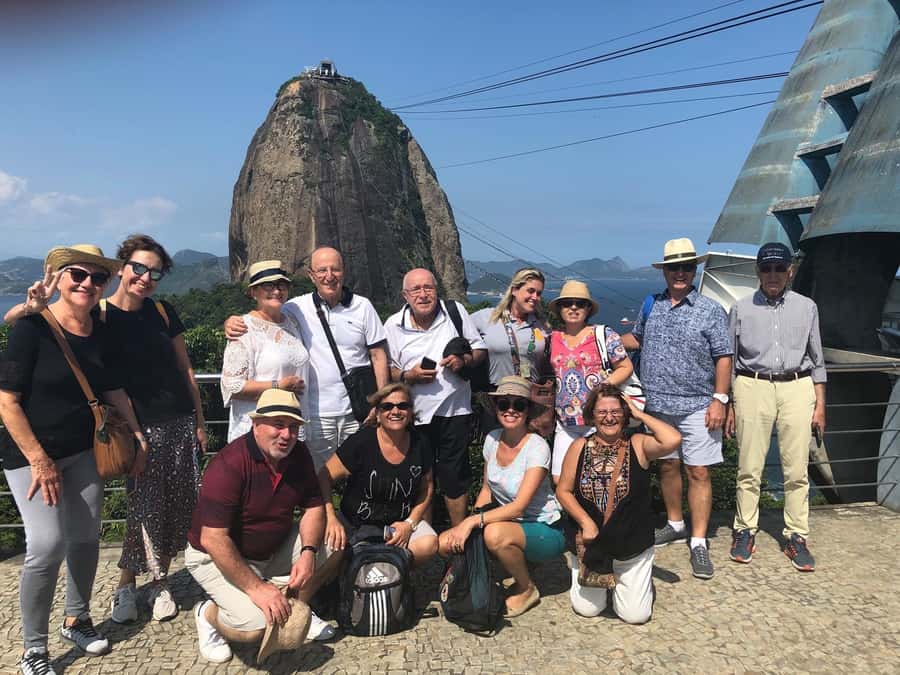 Rio de Janeiro: Rio's Icons Guided Tour with Tickets & Lunch - Selarón Steps, color and a short visit