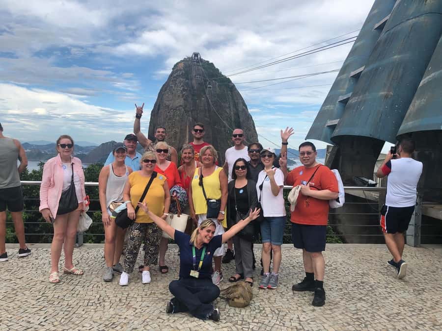 Rio de Janeiro: Rio's Icons Guided Tour with Tickets & Lunch - Morning pickup in Copacabana, Ipanema, and downtown