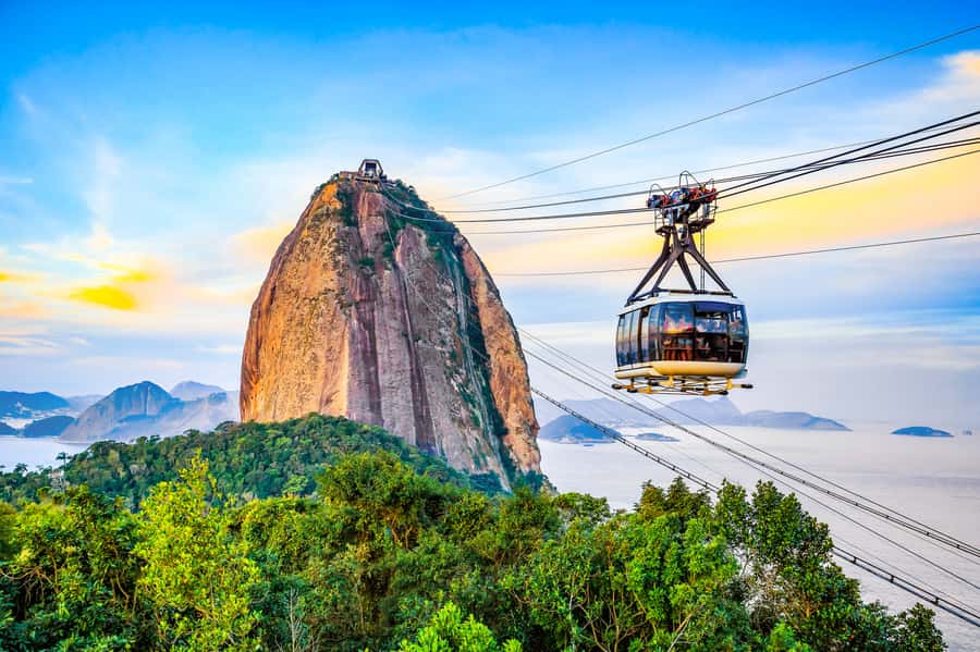 Rio de Janeiro: Sugarloaf Cable Car Official Ticket - Reaching Sugarloaf summit and its photo points